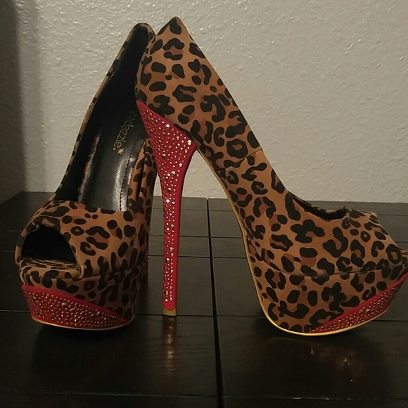 Shoe Dazzle Shoes - Platform heels